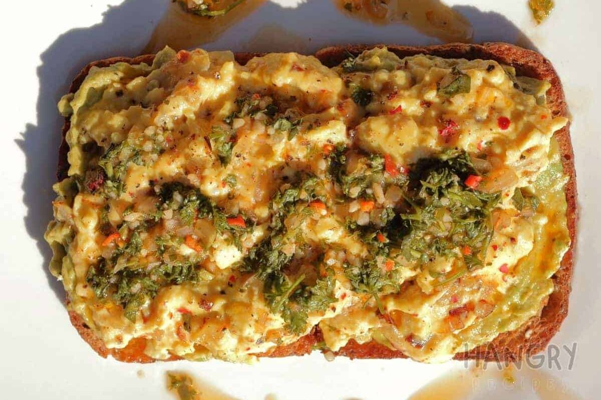 Silky Scrambled Eggs