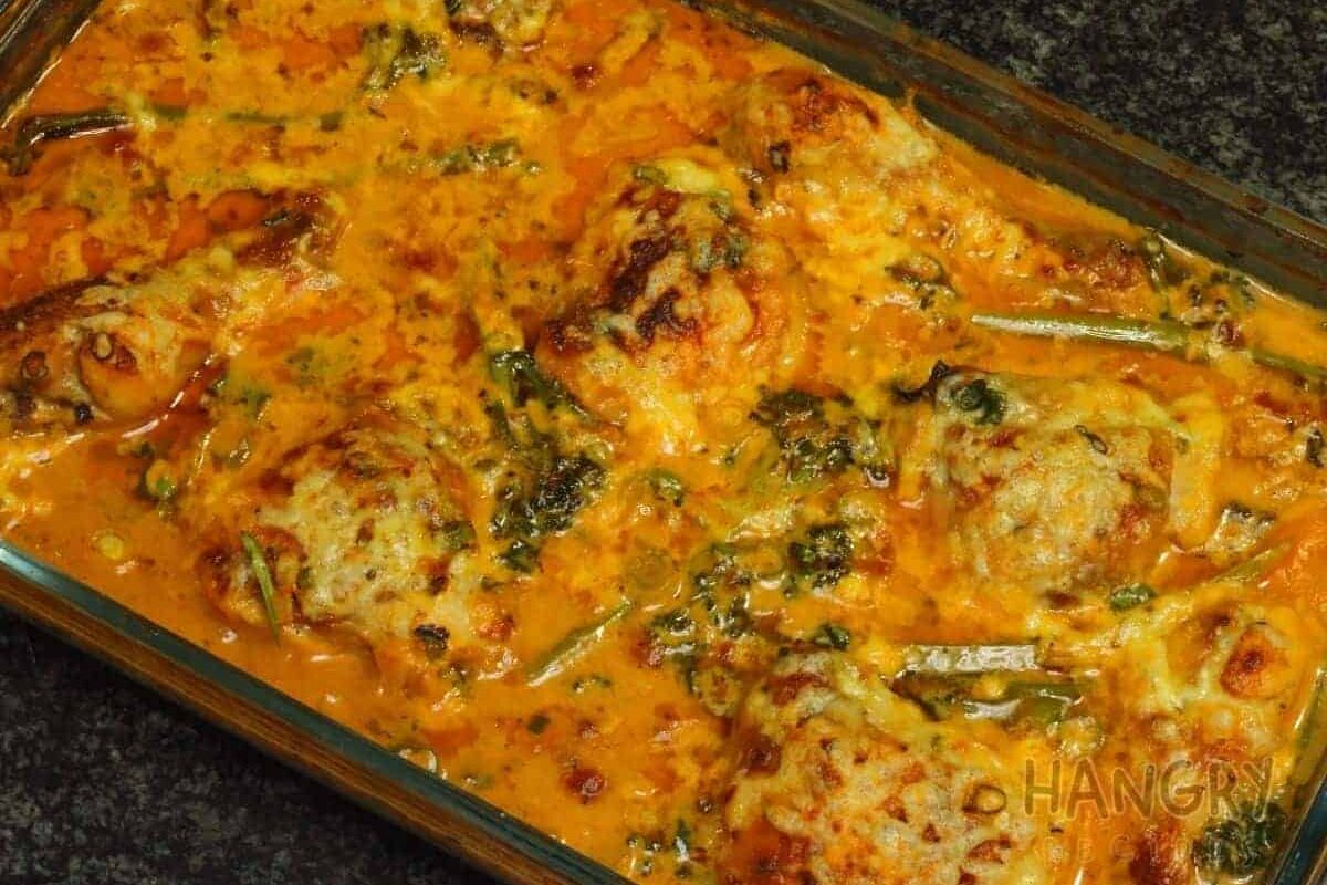 Creamy Chicken Casserole with Broccoli & Bacon