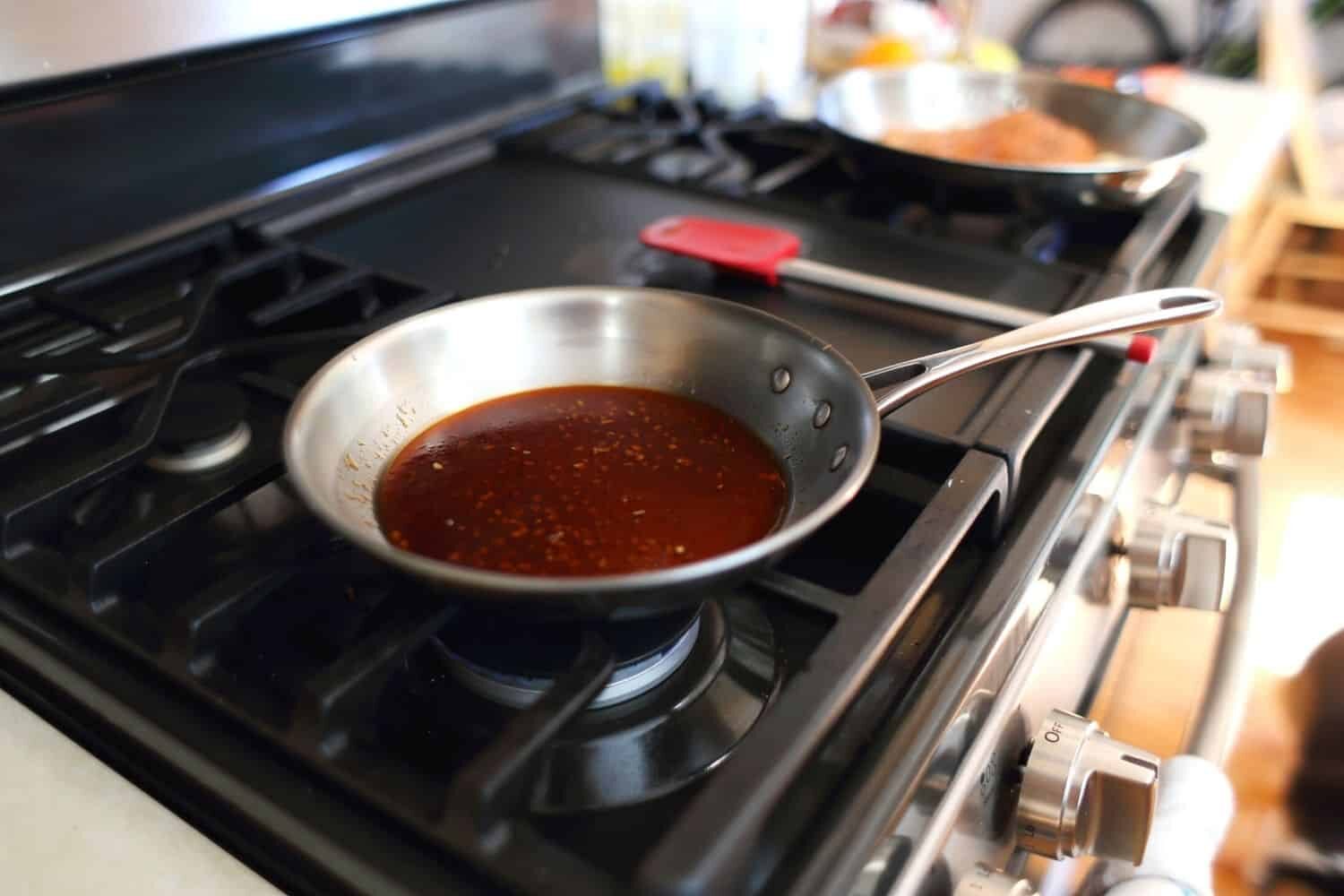 How to Deglaze and what does it mean to deglaze when cooking